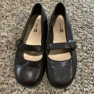 NEW SmartFit girls size 2 brown flats